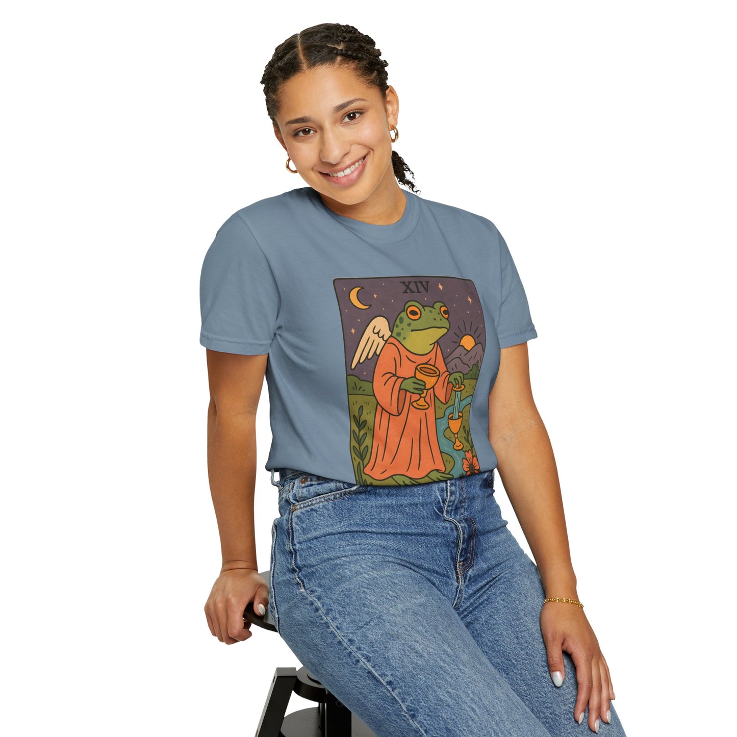Frog Temperance T-Shirt | Unisex Vintage Style Tee for Nature Lovers, Tarot Fans, Eco-Friendly Gift, Bohemian Apparel, Casual Wear