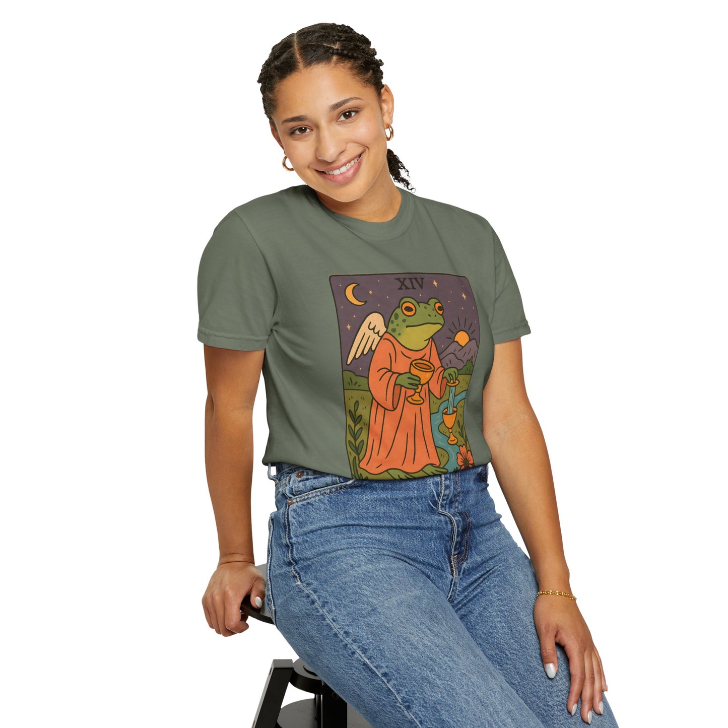 Frog Temperance T-Shirt | Unisex Vintage Style Tee for Nature Lovers, Tarot Fans, Eco-Friendly Gift, Bohemian Apparel, Casual Wear