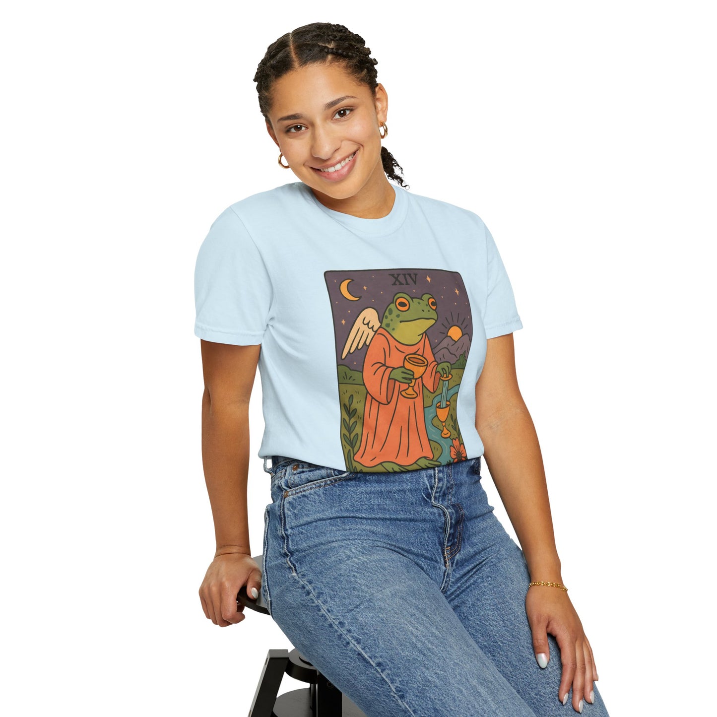 Frog Temperance T-Shirt | Unisex Vintage Style Tee for Nature Lovers, Tarot Fans, Eco-Friendly Gift, Bohemian Apparel, Casual Wear