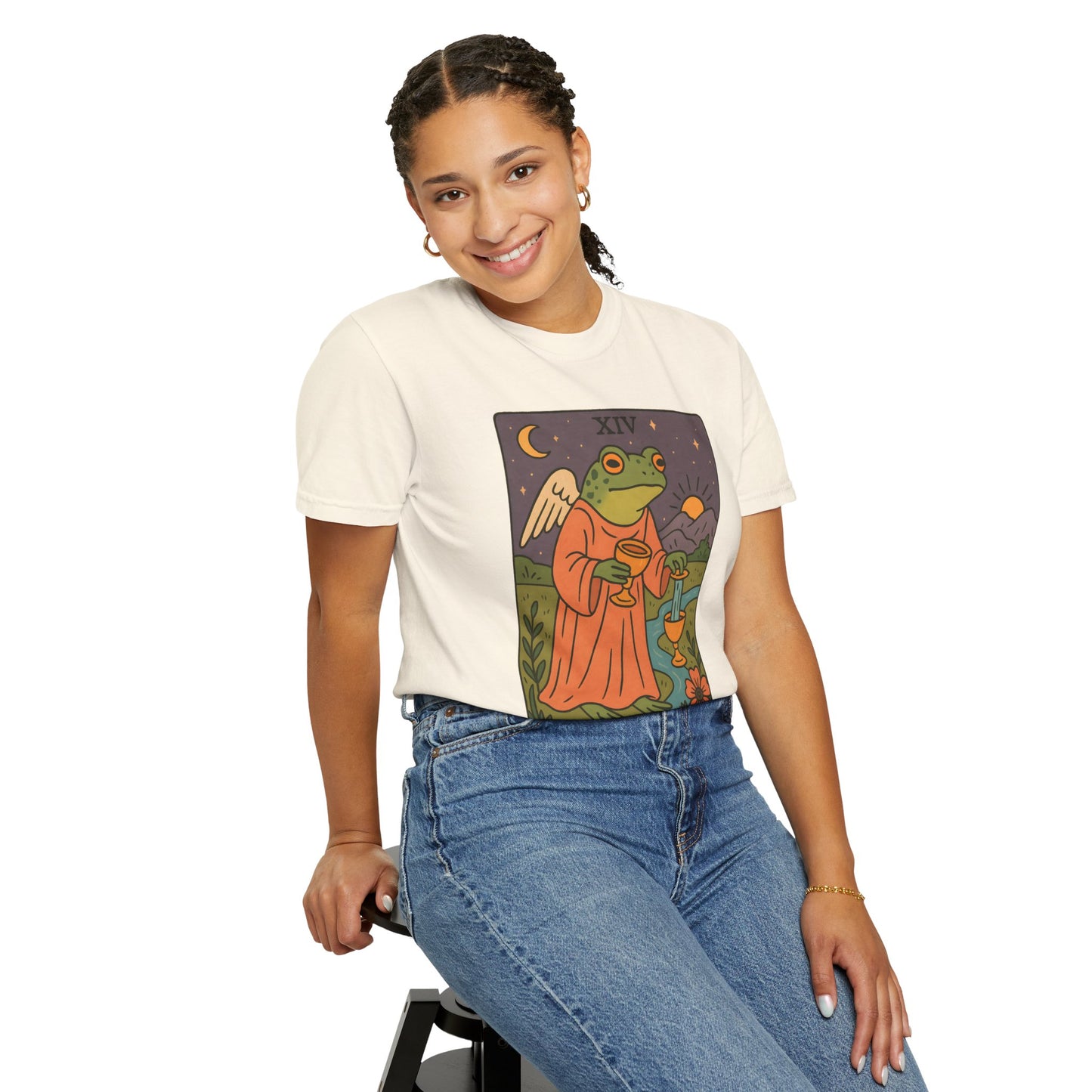 Frog Temperance T-Shirt | Unisex Vintage Style Tee for Nature Lovers, Tarot Fans, Eco-Friendly Gift, Bohemian Apparel, Casual Wear